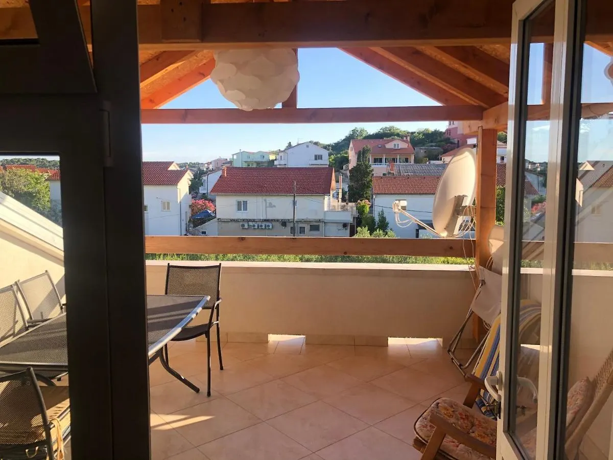 Apartments Adriatic Rab Palit